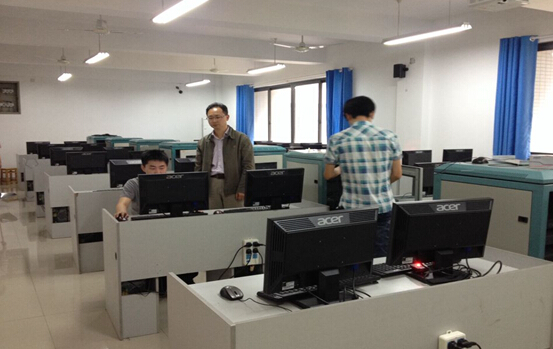 石晓冀 匠心育才，助力学子在重庆中职技能大赛网络技术服务项目斩获佳绩